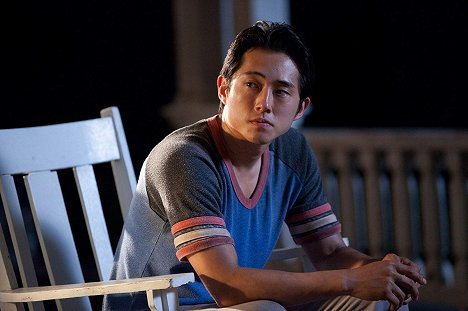 Steven Yeun - The Walking Dead - Save the Last One - Photos