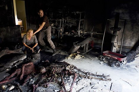 Laurie Holden, Jon Bernthal - The Walking Dead - Beichten - Filmfotos