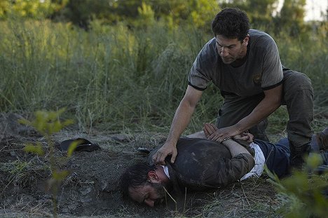 Andrew Rothenberg, Jon Bernthal - The Walking Dead - Vatos - Filmfotos