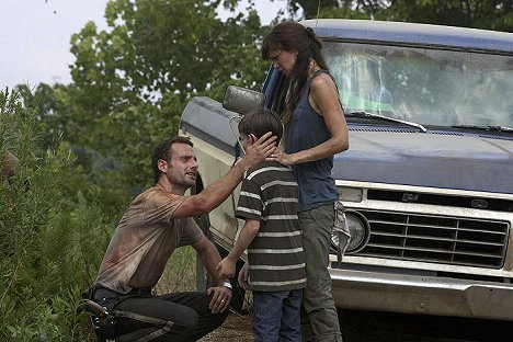 Andrew Lincoln, Sarah Wayne Callies - The Walking Dead - Wildfire - Van film