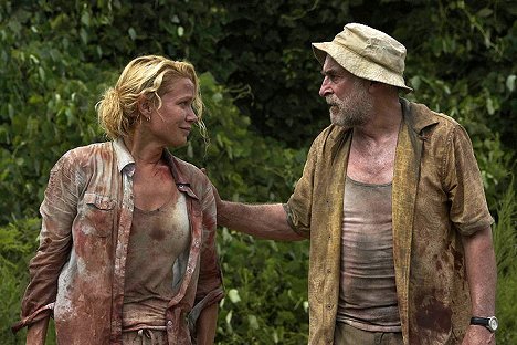 Laurie Holden, Jeffrey DeMunn - The Walking Dead - Futótűz - Filmfotók