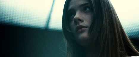 Eva Bourne - Za černou duhou - Z filmu