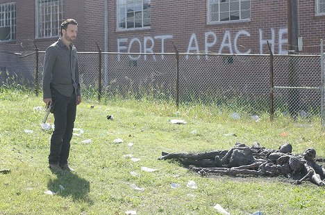 Andrew Lincoln - The Walking Dead - Ausgesetzt - Filmfotos