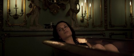 Alicia Vikander - En kongelig affære - Kuvat elokuvasta