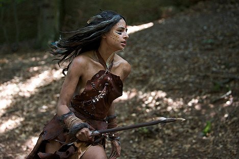 Aruna Shields - Ao, le dernier Néandertal - De la película