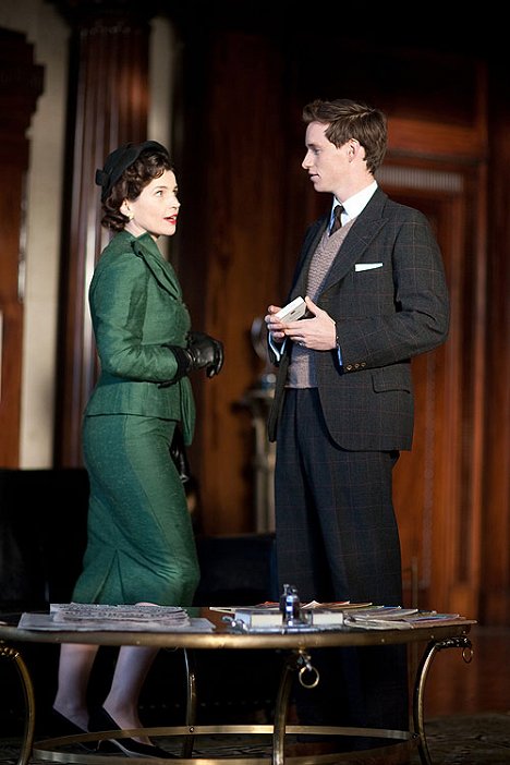 Julia Ormond, Eddie Redmayne - My Week with Marilyn - Photos