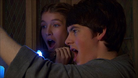 Nathalia Ramos, Brad Kavanagh - House of Anubis - De filmes