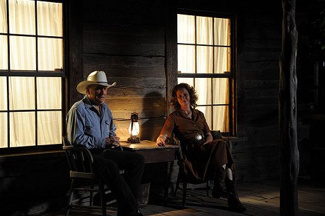 Robert Duvall, Melissa Leo - Seven Days in Utopia - Z filmu