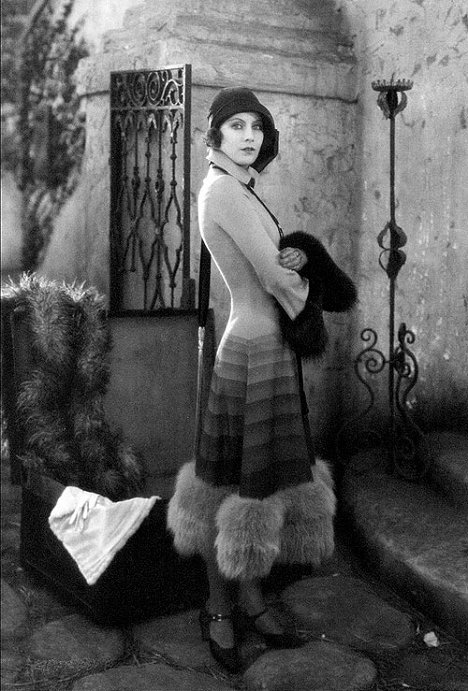 Greta Garbo - Entre naranjos - De la película