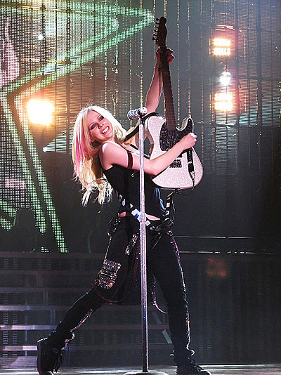 Avril Lavigne - Avril Lavigne: The Best Damn Tour - Photos