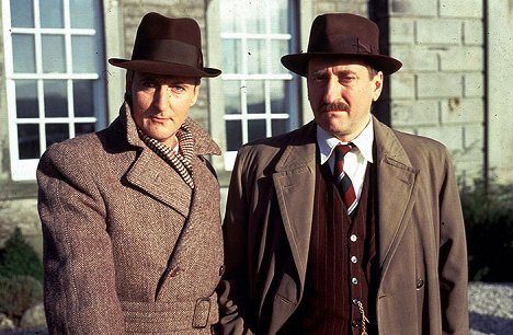 Hugh Fraser, Philip Jackson - Agatha Christie's Poirot - Záhada lovecké chaty - Z filmu