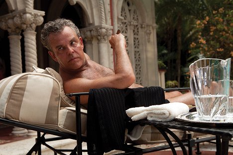 Danny Huston