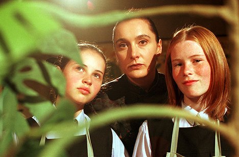 Katy Allen, Kate Duchêne, Holly Rivers - The Worst Witch - Photos