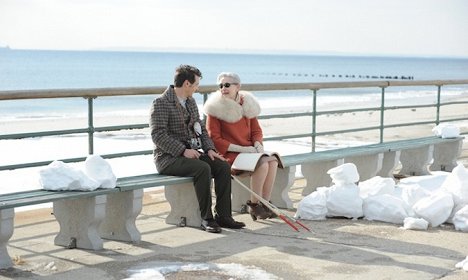 James Franco, Mary Beth Peil - Maladies - Van film