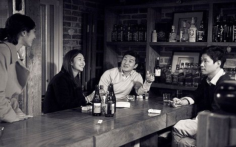 Bo-kyeong Kim, Sang-joong Kim, Joon-sang Yoo - The Day He Arrives (Matins calmes à Séoul) - Film