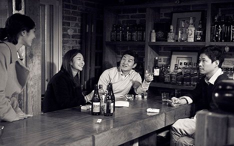 Bo-kyeong Kim, Sang-joong Kim, Joon-sang Yoo - The Day He Arrives - Photos