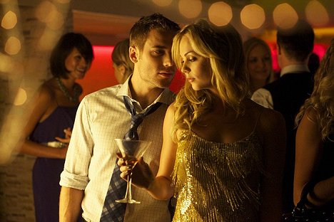 Dustin Milligan, Laura Vandervoort - The Entitled - Photos