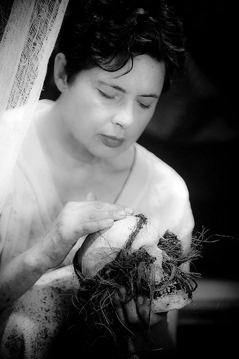 Isabella Rossellini - Keyhole - Photos