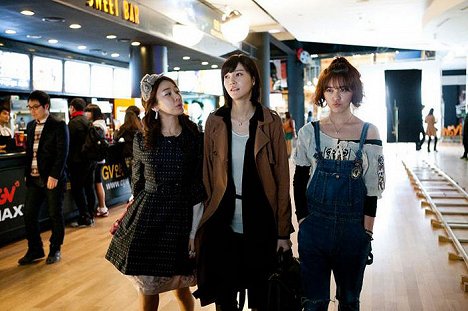 In-na Yoo, Ye-ryeon Cha, Eun-hye Yoon - Mai beullaek minideureseu - Filmfotos