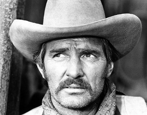 Dennis Weaver