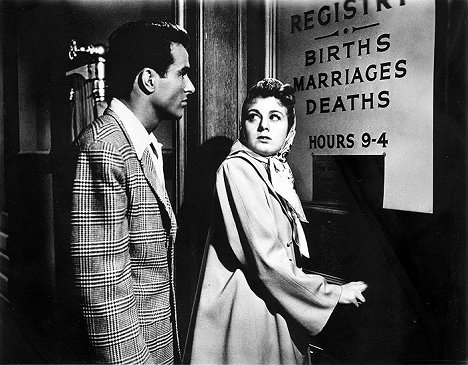 Montgomery Clift, Shelley Winters - A Place in the Sun - Photos