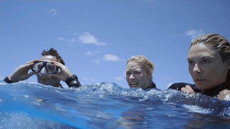 Damian Walshe-Howling, Adrienne Pickering, Zoe Naylor - The Reef - Schwimm um dein Leben - Filmfotos