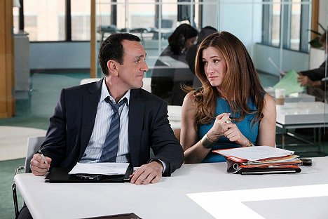 Hank Azaria, Kathryn Hahn - Free Agents - Photos