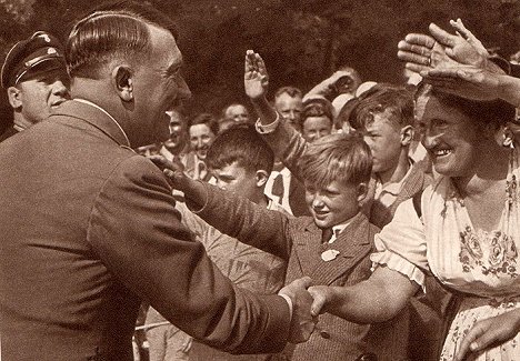 Adolf Hitler - 12 Jahre, 3 Monate, 9 Tage – Die Jahreschronik des Dritten Reichs - Filmfotos