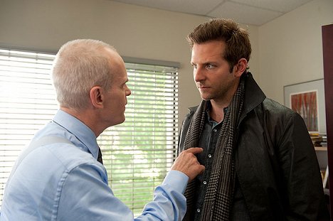 Željko Ivanek, Bradley Cooper - El ladrón de palabras - De la película