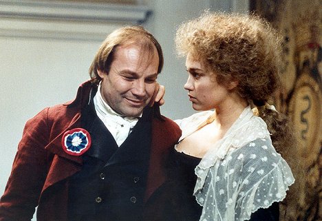 Klaus Maria Brandauer, Marianne Basler - Historia de una revolución - De la película