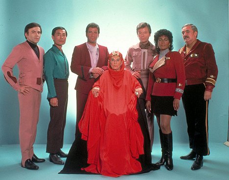 Walter Koenig, George Takei, William Shatner, Judith Anderson, DeForest Kelley, Nichelle Nichols, James Doohan - Star Trek 3. - Spock nyomában - Promóció fotók
