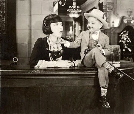 Colleen Moore, Mickey Rooney - Orchids and Ermine - Z filmu