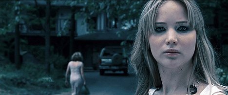 Jennifer Lawrence - Dům na konci ulice - Z filmu