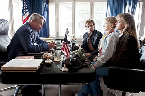 Filip Peeters, Hendrik Duryn, Fee Benz, Sophie von Kessel - Westflug - Entführung aus Liebe - Filmfotos