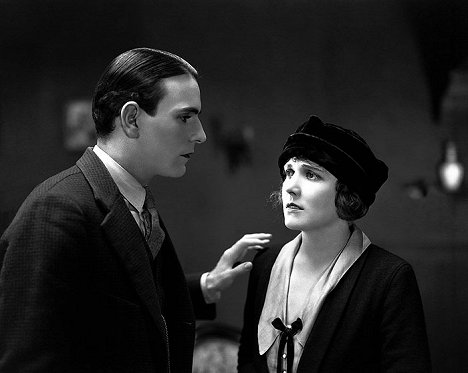Edna Purviance - Una mujer de París - De la película