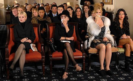 Elisha Cuthbert, Jenna Elfman, Jenna Dewan - Sześć żon i jeden pogrzeb - Z filmu