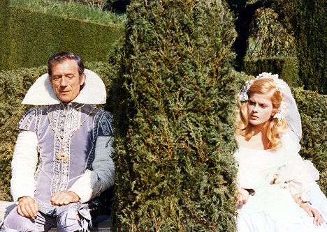 Yves Montand, Karin Schubert - Die dummen Streiche der Reichen - Filmfotos