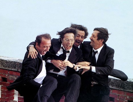 Claude Brasseur, Guy Bedos, Victor Lanoux, Jean Rochefort - Nous irons tous au paradis - Kuvat elokuvasta