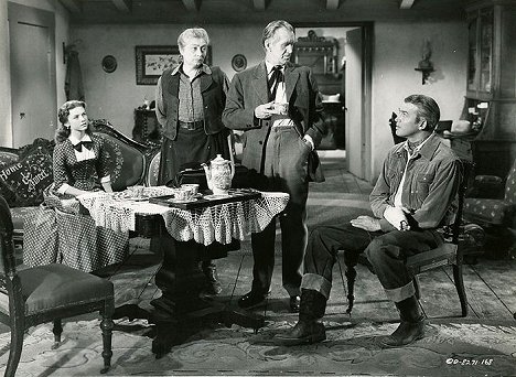 Cathy O'Donnell, Aline MacMahon, James Stewart - El hombre de Laramie - De la película