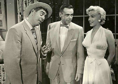 Robert Strauss, Tom Ewell, Marilyn Monroe - The Seven Year Itch - Van film