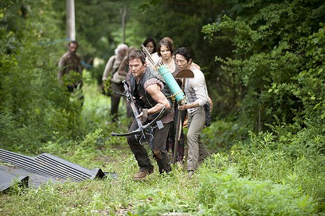 Norman Reedus, Lauren Cohan, Steven Yeun - The Walking Dead - Seed - Van film