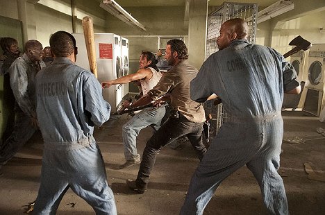 Nick Gomez, Andrew Lincoln, Vincent M. Ward - The Walking Dead - Sick - Photos