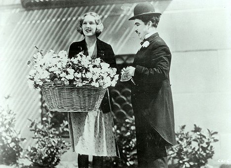 Virginia Cherrill, Charlie Chaplin - Lichter der Großstadt - Filmfotos