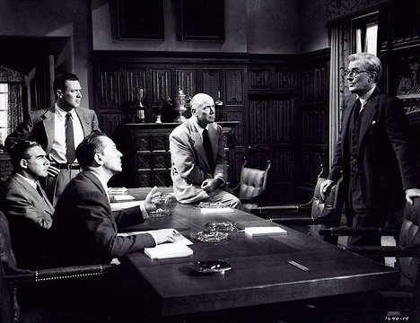 Paul Douglas, William Holden, Fredric March, Dean Jagger, Walter Pidgeon - Executive Suite - Z filmu