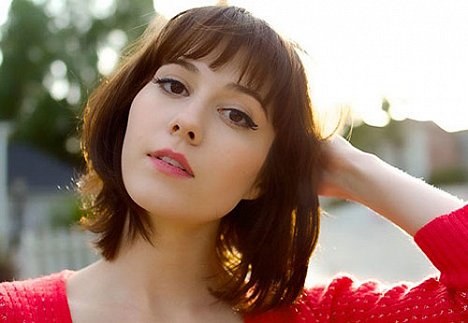 Mary Elizabeth Winstead - The Beauty Inside - Photos