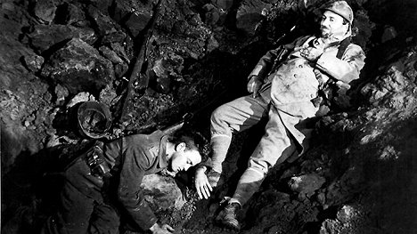 Lew Ayres, Raymond Griffith - All Quiet on the Western Front - Van film