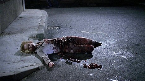 Amy Lennox - Pach krve 5: Krvavý masakr - Z filmu