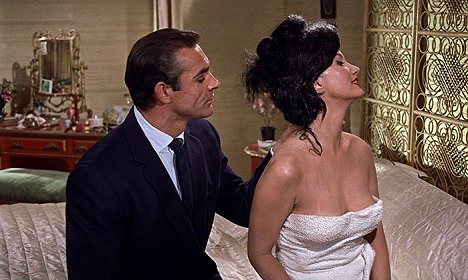 Sean Connery, Zena Marshall - James Bond: Dr. No - Filmfotók