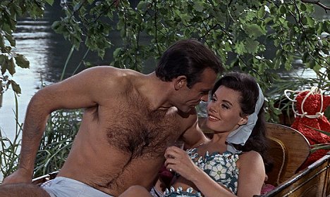 Sean Connery, Eunice Gayson - James Bond - Liebesgrüße aus Moskau - Filmfotos