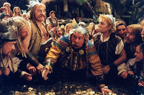 Gérard Depardieu, Michel Galabru, Christian Clavier - Asterix i Obelix kontra Cezar - Z filmu